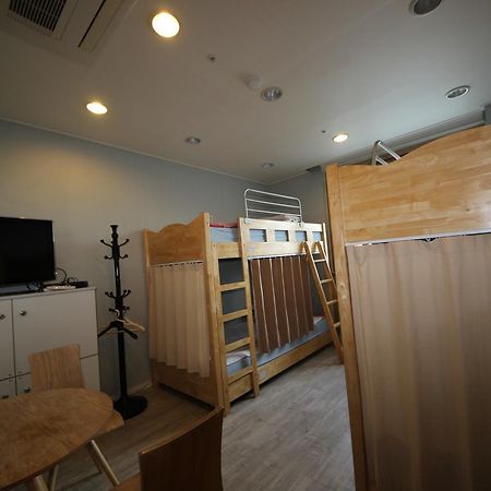 בוסאן Hostel The New Day מראה חיצוני תמונה