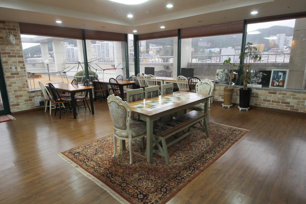 בוסאן Hostel The New Day מראה חיצוני תמונה
