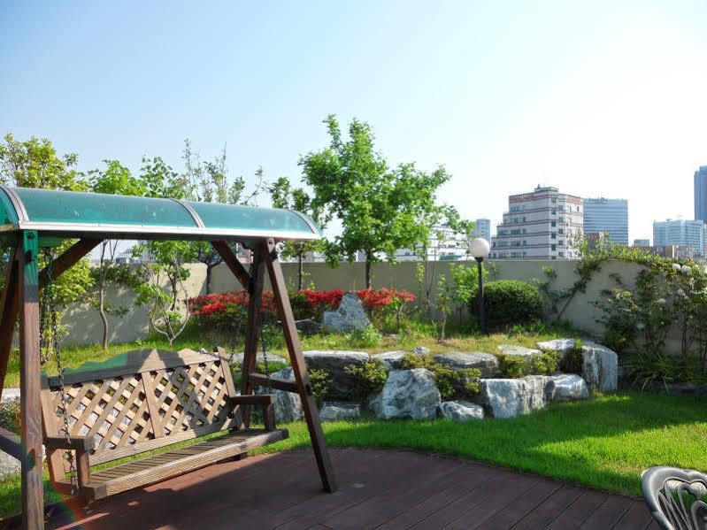 בוסאן Hostel The New Day מראה חיצוני תמונה