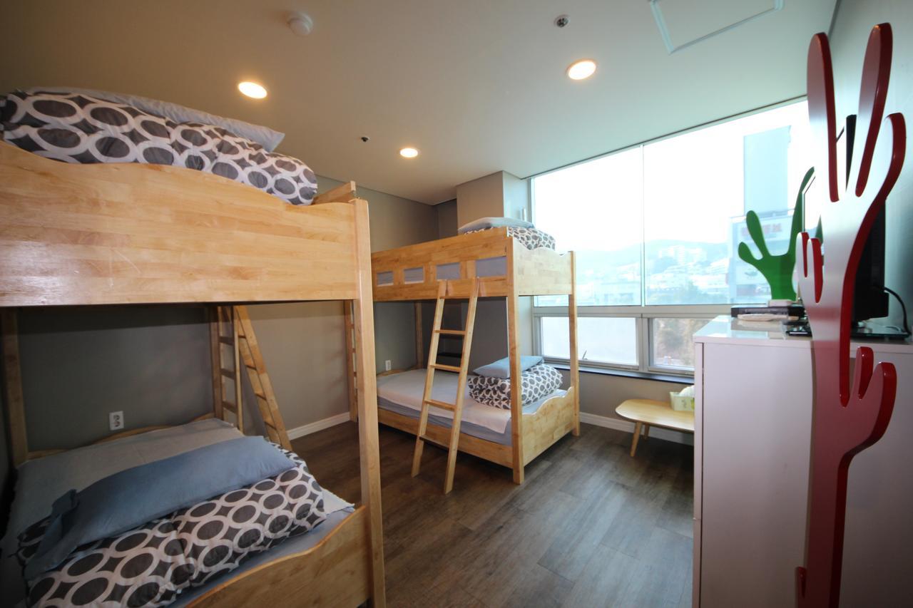 בוסאן Hostel The New Day מראה חיצוני תמונה