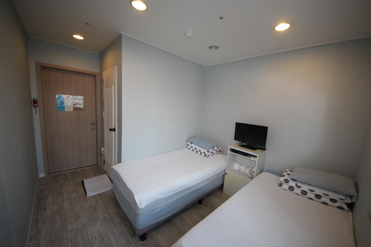 בוסאן Hostel The New Day מראה חיצוני תמונה