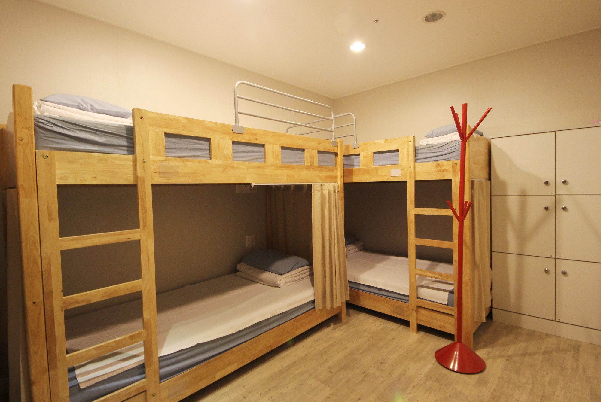 בוסאן Hostel The New Day מראה חיצוני תמונה