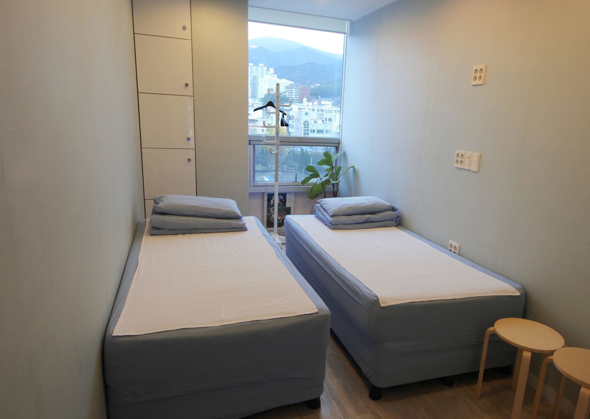 בוסאן Hostel The New Day מראה חיצוני תמונה